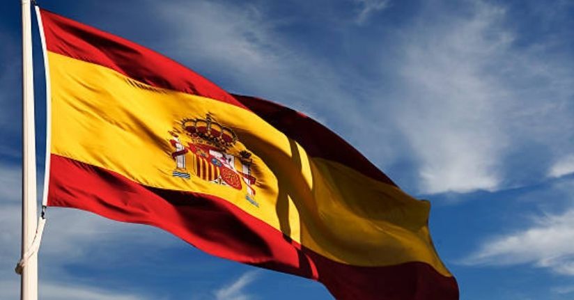 İspanya, İran Büyükelçiliği'ni yeniden açtı