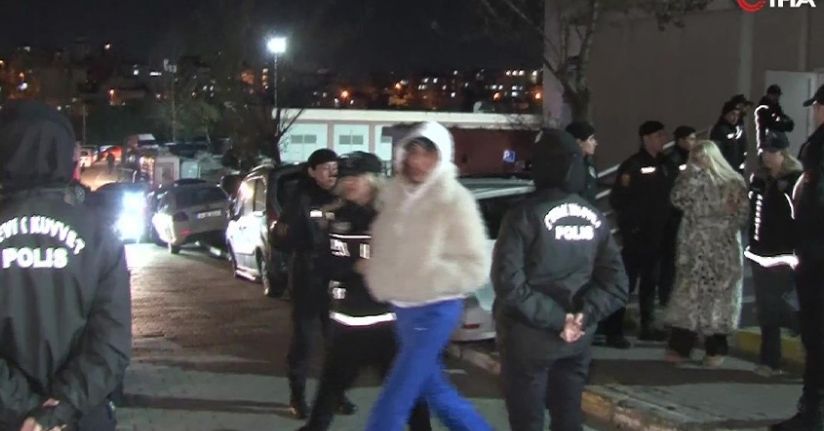 İstanbul’da uyuşturucu operasyonunda adliyeye sevk edilen 8 şüpheli tutuklandı
