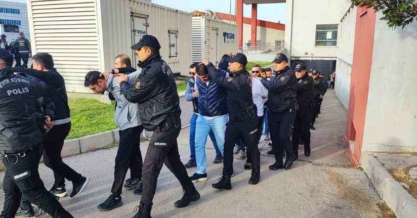 Bayğaralar suç örgütüne yönelik operasyonda gözaltına alınan 287 şüpheli adliyeye sevk edildi