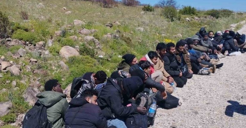 Çeşme’de 36 yasa dışı göçmen ve 2 organizatör yakalandı