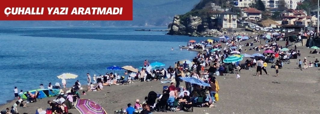 Akçakoca'da plajda hafta sonu yoğunluğu