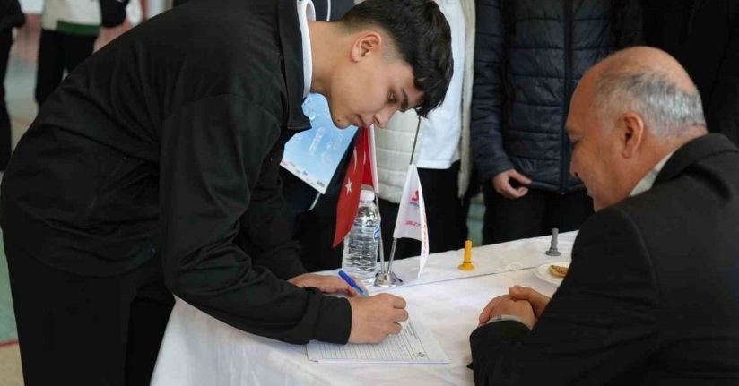 İş dünyasında devir değişti: Nitelikli personel arayan işveren öğrencinin ayağına gidiyor