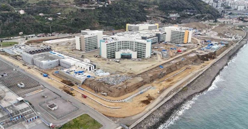 Trabzon Şehir Hastanesi inşaatında alt yapı çalışmaları sürüyor