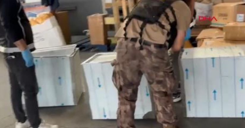 Mersin'de 111 bin sentetik ecza ele geçirildi; 2 tutuklama