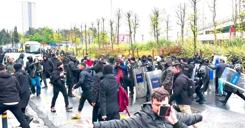 Mecidiyeköy’de izinsiz yürüyüşe polisten müdahale