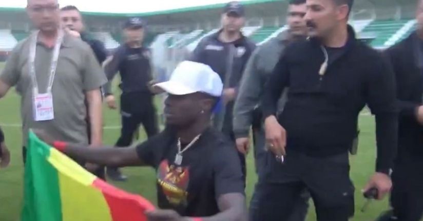 Diagne’ye bayrak müdahalesi: Senegal bayrağı yanlış anlaşıldı