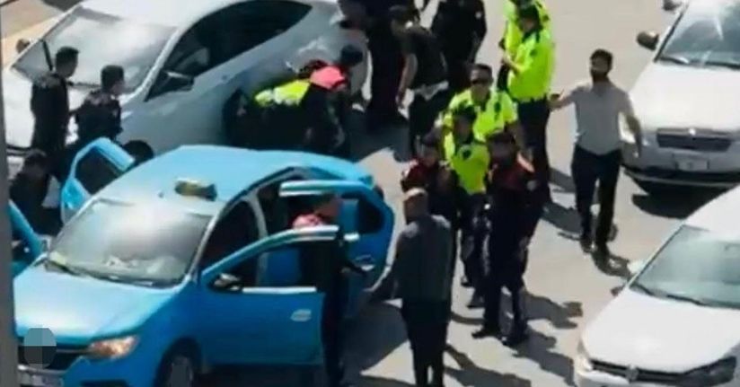 Taksiciyi rehin alıp, polisle çatışan şahıs yaşanan kovalamaca sonucu yakalandı