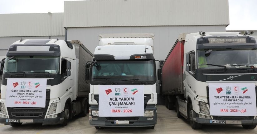 İHH, İran’a 7 TIR insani yardım malzemesi gönderdi