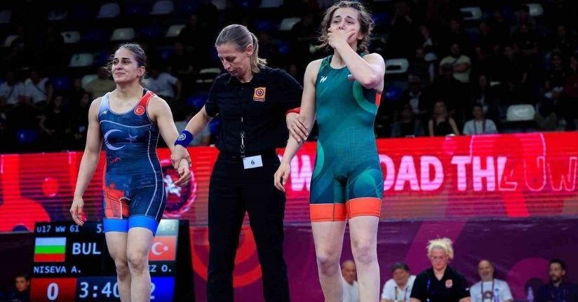 U17 Avrupa Güreş Şampiyonası’nda Özdenur Özmer’den altın madalya