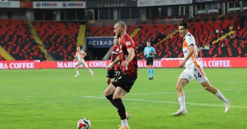 Gaziantep FK: 1 - Başakşehir: 2
