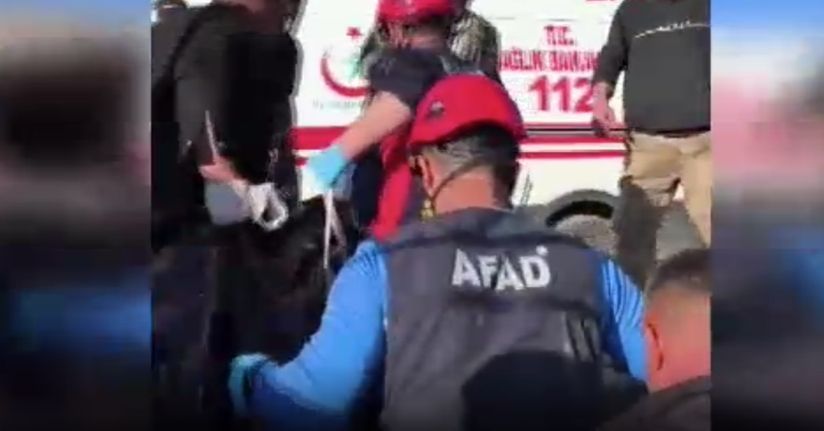 Traktörün altında kalan kuzenler öldü