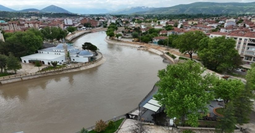 Turhal’da taşkın riskine karşı tedbir amaçlı 15 mahalle ve 7 köy tahliye ediliyor