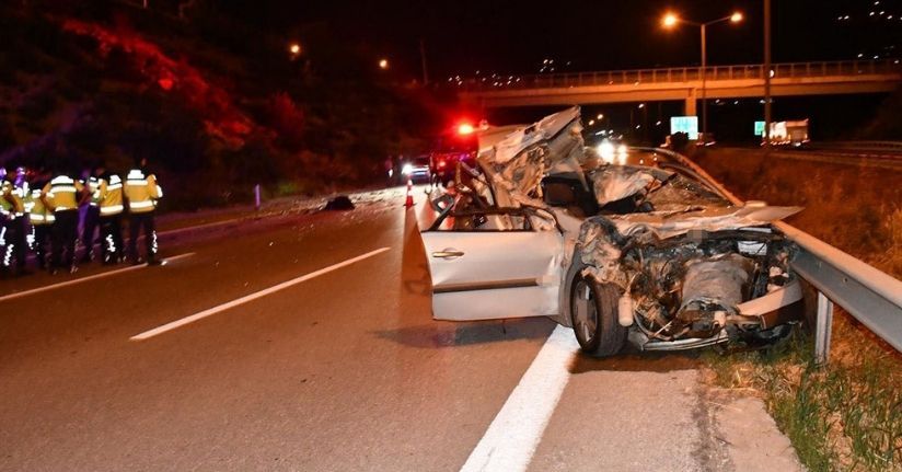 Tırla çarpışan otomobil hurdaya döndü: 18 yaşındaki genç hayatını kaybetti