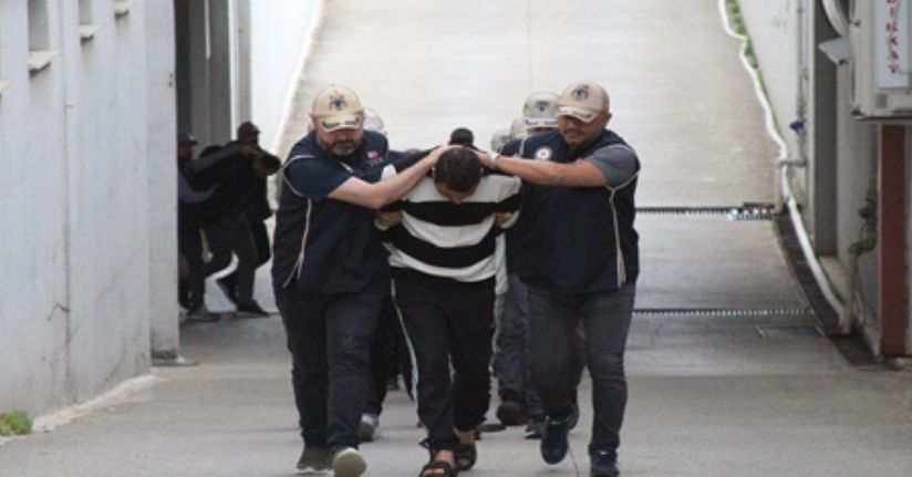 Adana'da DEAŞ'ın 'uyuyan hücresine' operasyon: 16 gözaltı