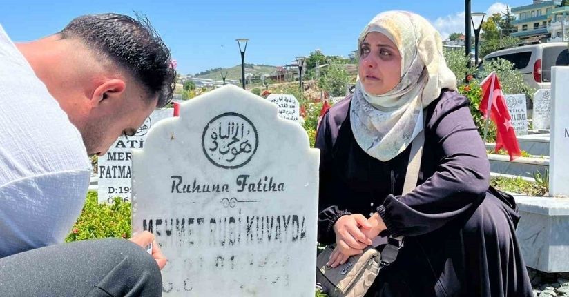Deprem mezarlığında buruk arefe