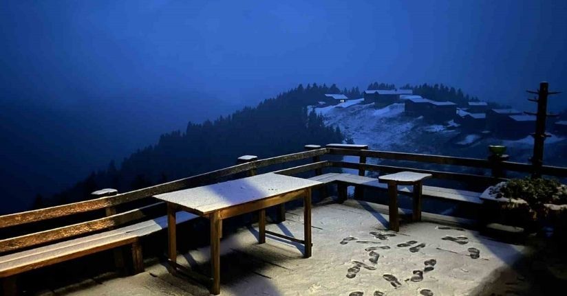 Rize’de Mayıs sonu yaylalarda kar sürprizi