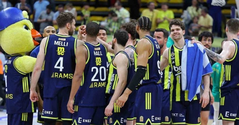 Fenerbahçe, yarı final ilk maçında A. Efes’i konuk edecek