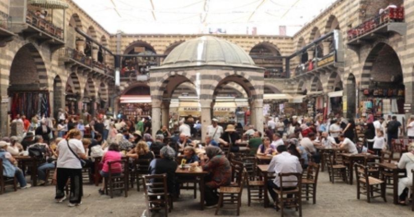 Bayram, Diyarbakır esnafına ‘can suyu’ oldu