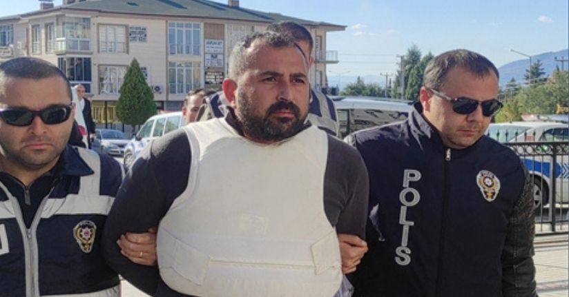 Husumetlisini öldüren sanığa yeniden yargılamada indirimli 14 yıl 7 ay hapis