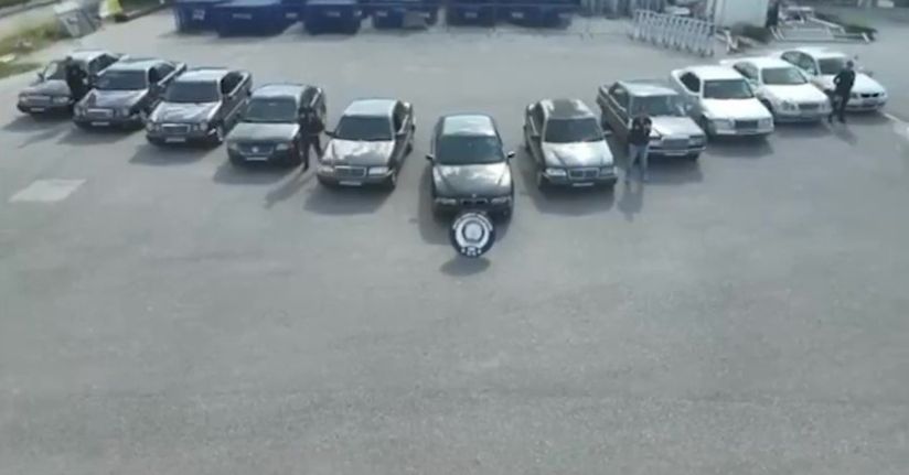 Kazalı lüks araçları change işlemiyle piyasaya süren şebeke çökertildi