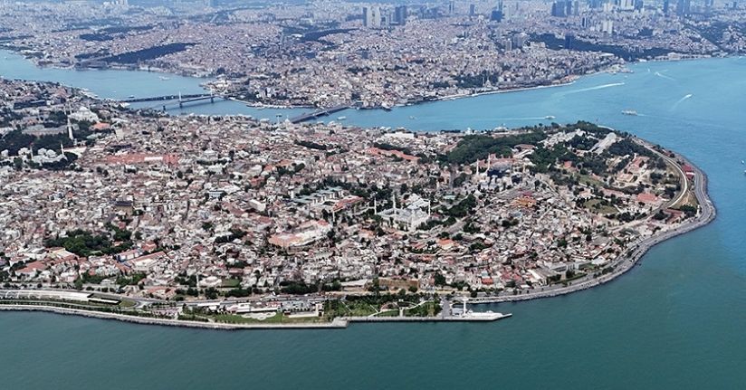 İstanbul Boğazı’nın güneyinde turkuaz şölen