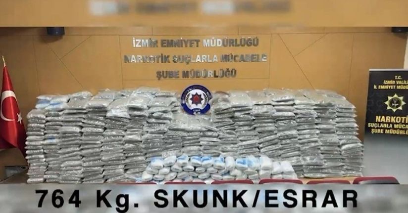 İzmir’de düzenlenen operasyonda 764 kilogram uyuşturucu madde ele geçirildi