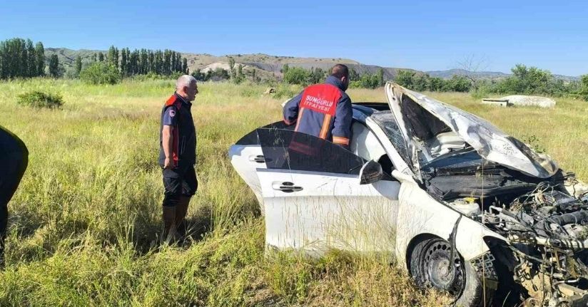 Çorum’da otomobil şarampole devrildi: 1 ölü