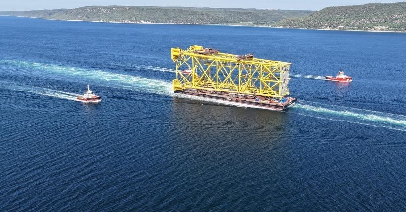 350 metrelik sondaj platform iskelesi Çanakkale Boğazı'nda