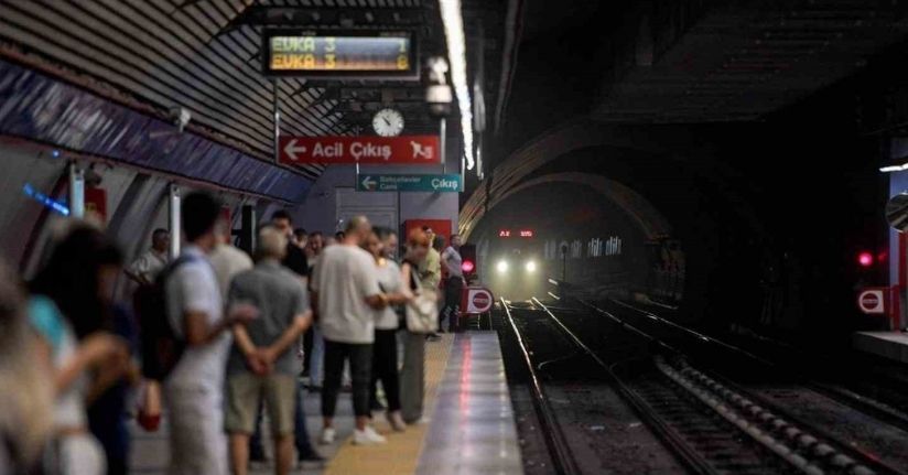 İzmir’de kablo hırsızlığı girişimi metro seferlerini aksattı