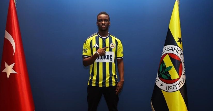 Fenerbahçe, genç yetenek Amara Diouf ile sözleşme imzaladı