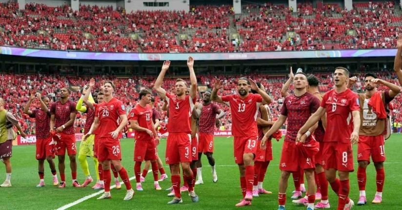 İsviçre grubu lider tamamladı