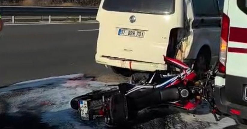 Feci kazada ağır yaralanan motosiklet sürücüsü yaşam savaşını kaybetti