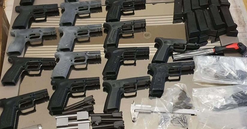 İzmir'de suç örgütlerine yönelik operasyon; 10 tutuklama
