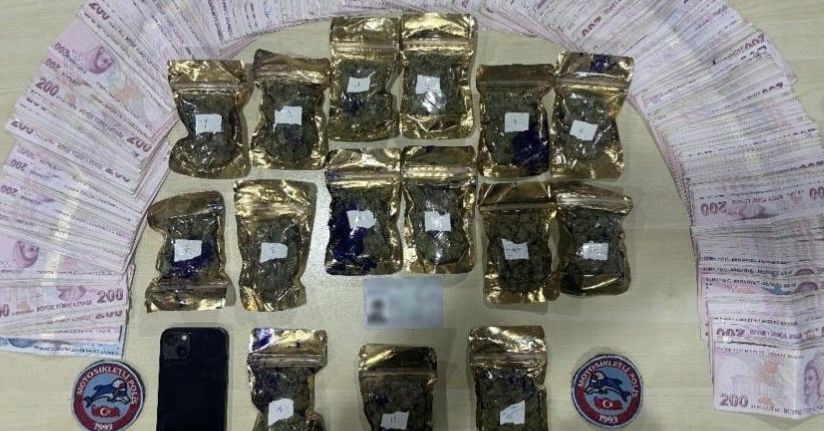 Bakırköy’de aracın torpidosunda zulalanmış uyuşturucu çıktı