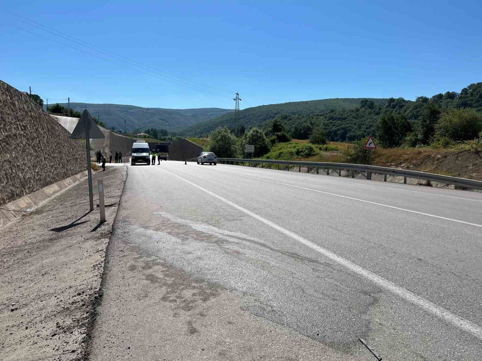 Otomobilin çarptığı kadın hayatını kaybetti