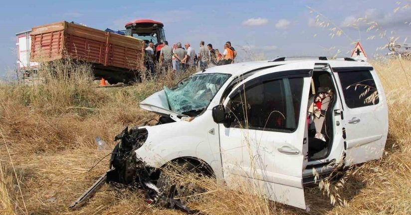 Amasya’da cenaze dönüşü aile faciası: Aynı aileden 3 kişi kazada hayatını kaybetti