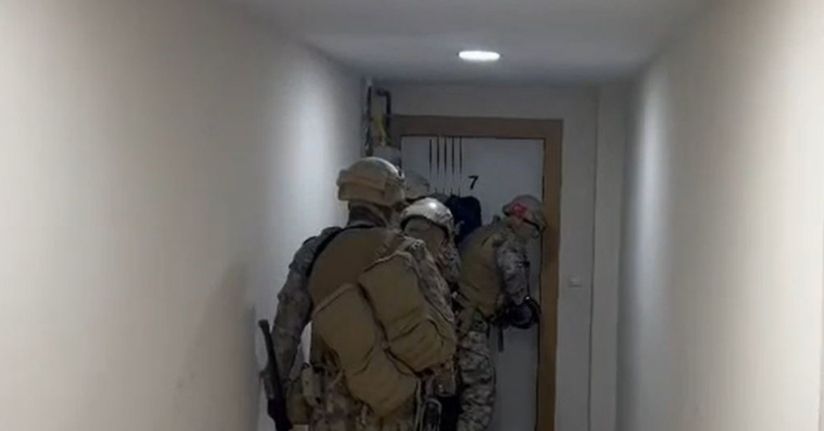 ’Ay Grubu’ suç örgütüne yönelik 7 ilde operasyon: 107 şahıs tespit edildi’Ay Grubu’ suç örgütüne yönelik 7 ilde operasyon: 107 şahıs tespit edildi