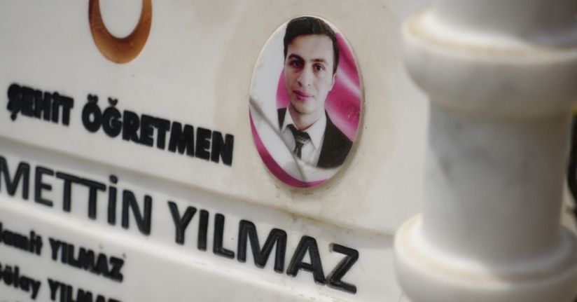Şehit öğretmen Necmettin Yılmaz şehadetinin 9. yılında kabri başında anıldı