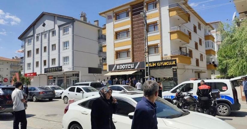 Kuyumcu soyguncusu 2 saatte yakalandı; İnternetten ‘Soygun nasıl yapılır’ araştırması yapmış