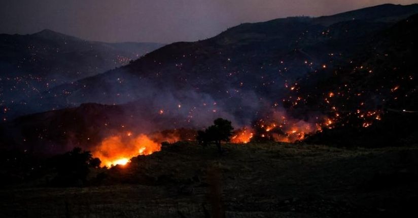 Yunanistan'daki yangınlarda 3 itfaiyeci hayatını kaybetti
