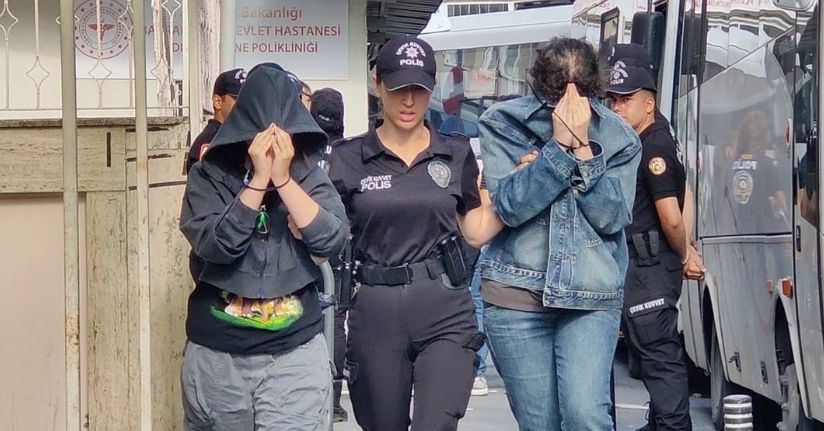 İstanbul'da forex dolandırıcılığı operasyonunda gözaltına alınan 54 şüpheli adliyeye sevk edildi