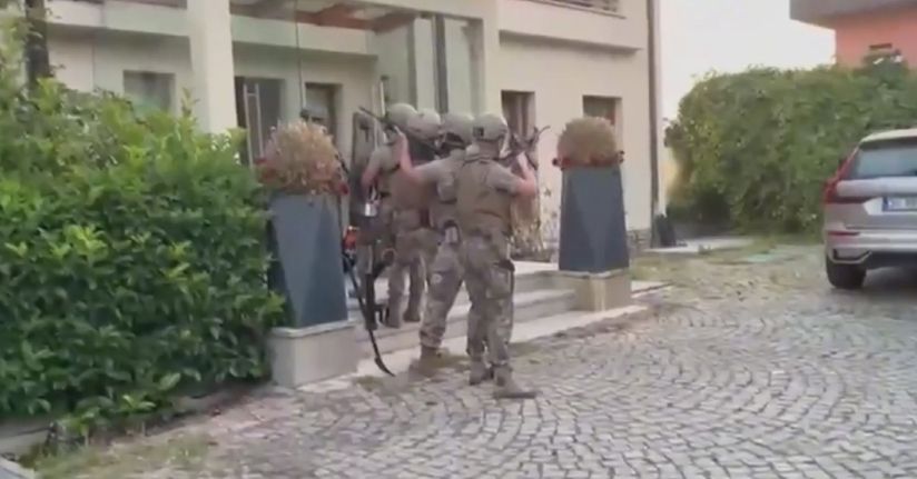 Sahte ekspertiz raporlarıyla Türk vatandaşlığı kazandıran suç örgütüne operasyon: 72 gözaltı