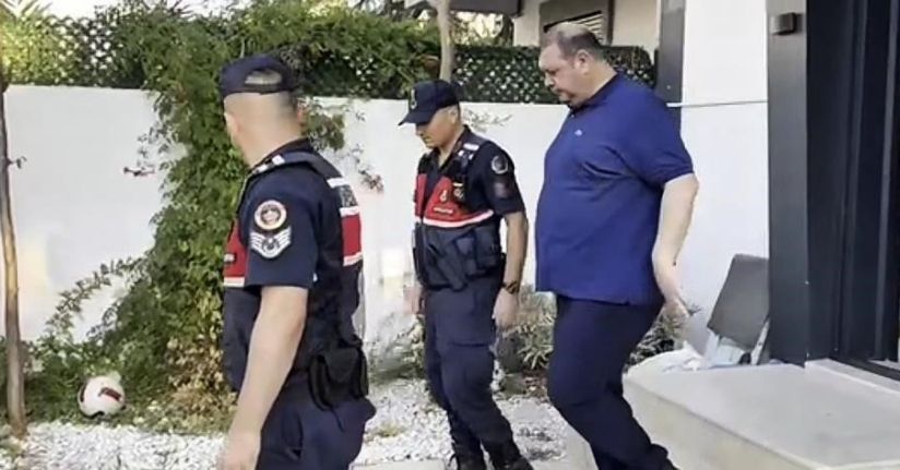 Menderes Belediye Başkanı İlkay Çiçek tutuklandı