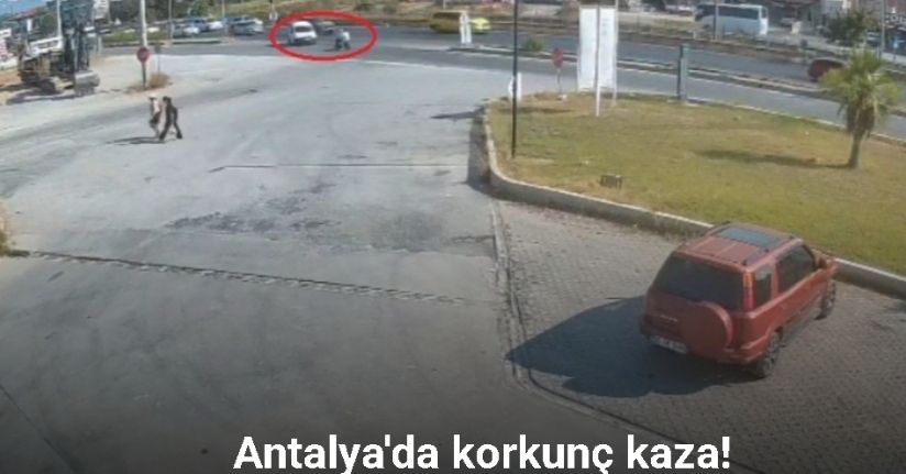 Motosiklettekileri metrelerce savuran kaza kamerada