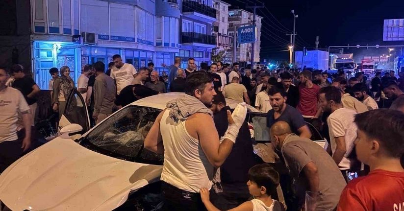 Kırmızı ışık ihlali facia getirdi : 1’i ağır 5 yaralı