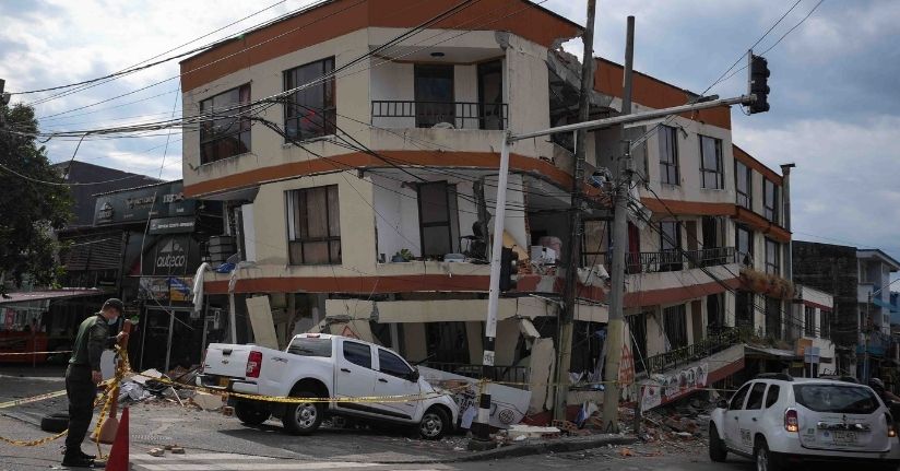 Kolombiya'daki depremde hayatını kaybedenlerin sayısı 294'e yükseldi
