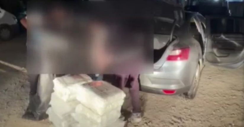 Evinde ve aracında 45 kilo esrarla yakalanan şüpheli tutuklandı