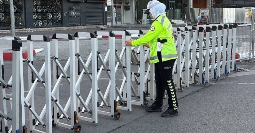 İstanbul'da 30 ağustos zafer bayramı kutlamaları dolayısıyla bazı yollar trafiğe kapatıldı